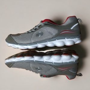 Mat Move Cushioned Sneaker Gray White Pink by Ardene Size 9